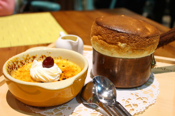 小銅鍋義式餐廳(德安誠品店)：[台南]經典舒芙蕾。義式料理 小銅鍋義式餐廳　