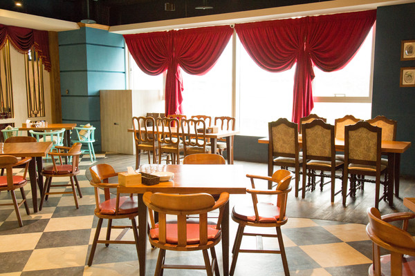 小銅鍋義式餐廳(德安誠品店)：[台南]浪漫約會 披薩燉飯義大利麵 經典舒芙蕾 小銅鍋義式餐廳(德安誠品店)