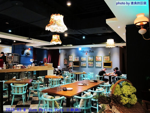 小銅鍋義式餐廳(德安誠品店):(台南。東區美食)『Les Petits Pots 小銅鍋』餐點精緻美味,環境舒適靜謐,讓你享受一段浪漫的好食光。/ 經典甜點(舒芙蕾)給您甜蜜又溫熱的味蕾享受!