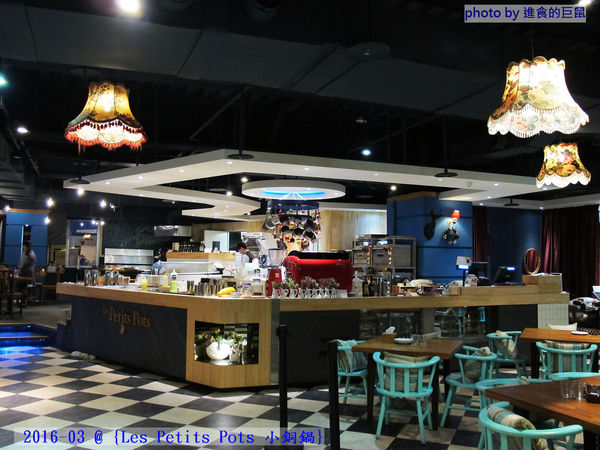 小銅鍋義式餐廳(德安誠品店):(台南。東區美食)『Les Petits Pots 小銅鍋』餐點精緻美味,環境舒適靜謐,讓你享受一段浪漫的好食光。/ 經典甜點(舒芙蕾)給您甜蜜又溫熱的味蕾享受!