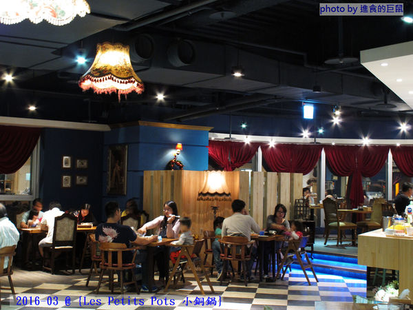 小銅鍋義式餐廳(德安誠品店):(台南。東區美食)『Les Petits Pots 小銅鍋』餐點精緻美味,環境舒適靜謐,讓你享受一段浪漫的好食光。/ 經典甜點(舒芙蕾)給您甜蜜又溫熱的味蕾享受!