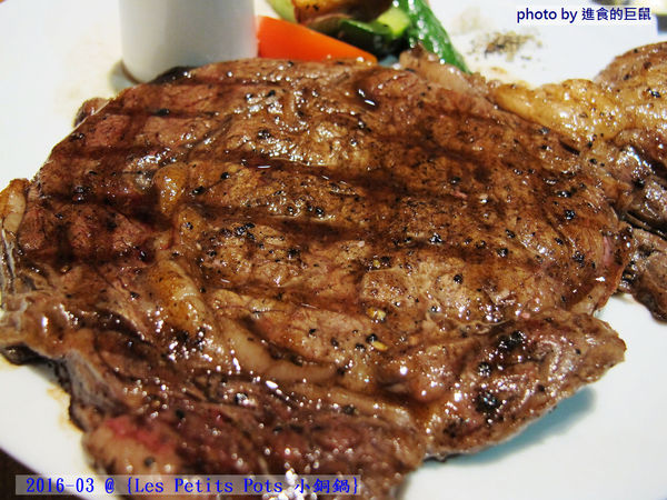 小銅鍋義式餐廳(德安誠品店):(台南。東區美食)『Les Petits Pots 小銅鍋』餐點精緻美味,環境舒適靜謐,讓你享受一段浪漫的好食光。/ 經典甜點(舒芙蕾)給您甜蜜又溫熱的味蕾享受!