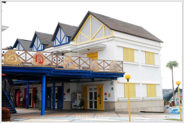 向日廣場:花蓮漁港賞鯨休閒碼頭