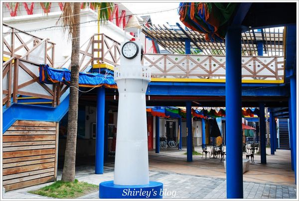 向日廣場:花蓮漁港賞鯨休閒碼頭