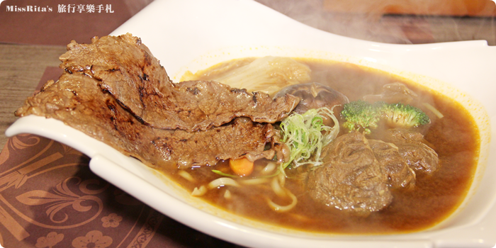 台中公益好吃 炙牛食創堂 Flaming Bull 炙牛牛肉麵 炙燒牛肉麵0-