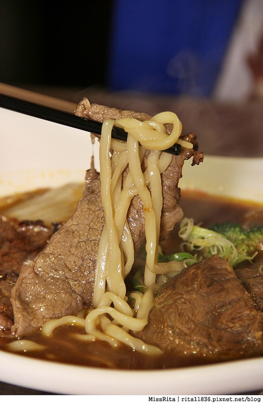 台中公益好吃 炙牛食創堂 Flaming Bull 炙牛牛肉麵 炙燒牛肉麵35 (2)