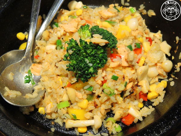 炙牛食創堂Flaming Bull：呷飽祙【台中西區･炙牛食創堂 Flaming Bull】宴客級的台灣美味