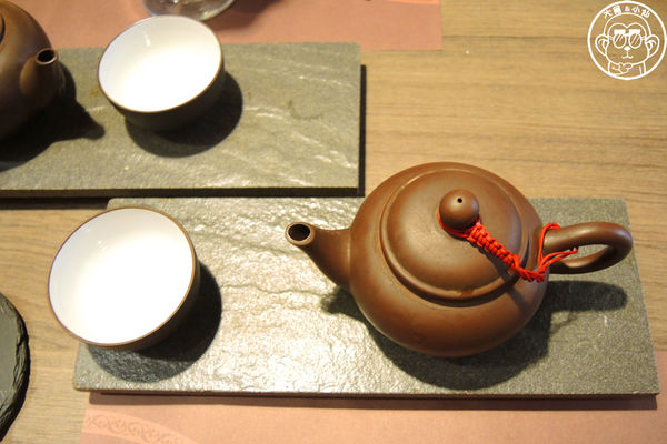 炙牛食創堂Flaming Bull：呷飽祙【台中西區･炙牛食創堂 Flaming Bull】宴客級的台灣美味