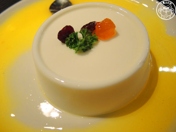 炙牛食創堂Flaming Bull：呷飽祙【台中西區･炙牛食創堂 Flaming Bull】宴客級的台灣美味