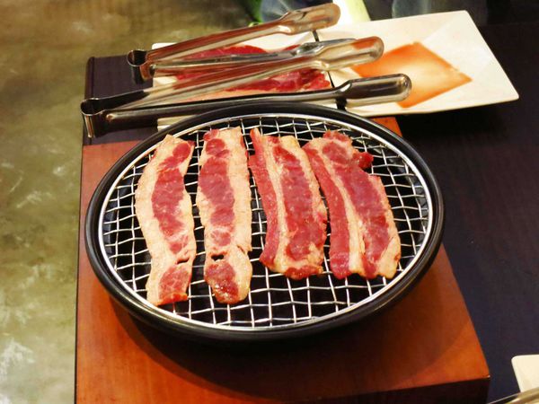 【台中】炙牛食創堂-進攻一級戰區公益路