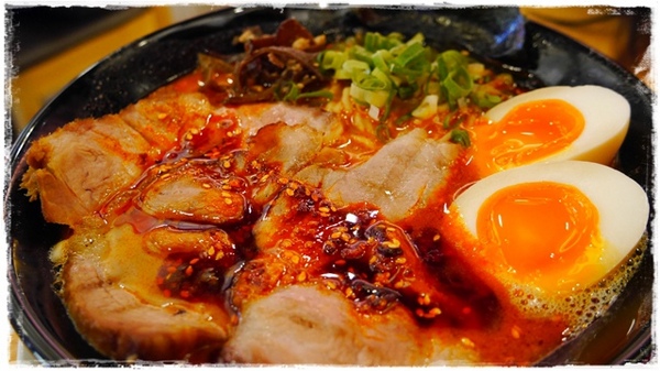 世田谷拉麵：【台北◍•ᴗ•◍東區】美食・せたが屋　世田谷拉麵　忠孝店食記✯捷運忠孝敦化站｜叉燒的極致美味，東區216巷戰區中的新拉麵店