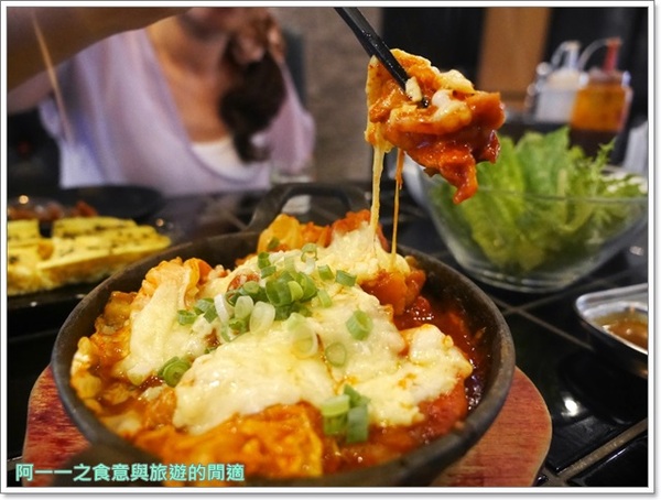 小韓坊 mini K:台北信義 Mini K 小韓坊 韓劇料裡大口吃~超誘人牽絲春川炒雞