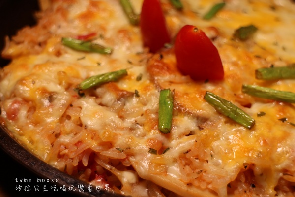 tame moose：台北，中山人氣名店『tame moose』療癒焙鍋鬆餅/大眼怪拉花/巷弄排隊美食