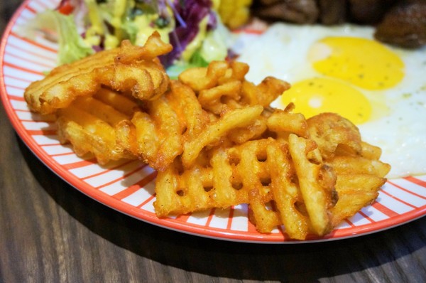 tame moose：中山站風格小餐館 - 泰姆 tame moose：早午餐/焙鍋鬆餅/甜點/大眼怪歐蕾~//內有APP專屬優惠喔!!