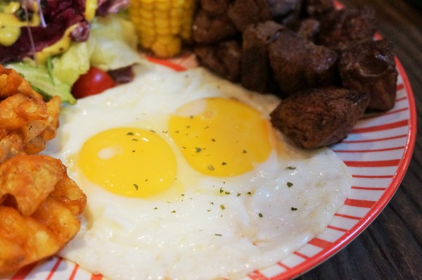 tame moose：中山站風格小餐館 - 泰姆 tame moose：早午餐/焙鍋鬆餅/甜點/大眼怪歐蕾~//內有APP專屬優惠喔!!