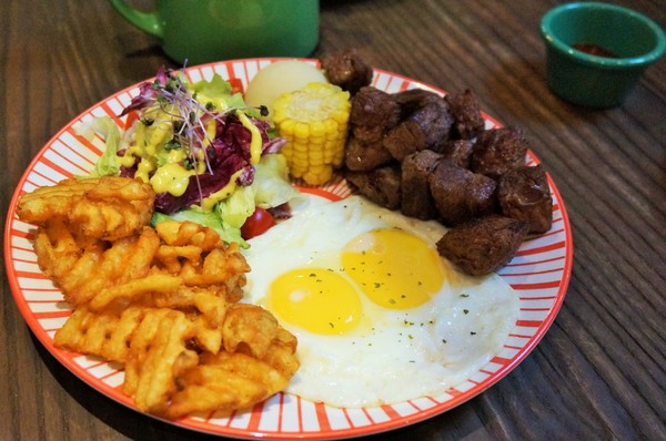 tame moose：中山站風格小餐館 - 泰姆 tame moose：早午餐/焙鍋鬆餅/甜點/大眼怪歐蕾~//內有APP專屬優惠喔!!