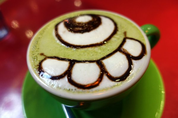 tame moose:(胖樺食記)捷運中山站下午茶”tame moose泰姆西餐小館”,可愛大眼怪/三眼怪抹茶拿鐵可愛獨特,焙鍋鬆餅創意十足