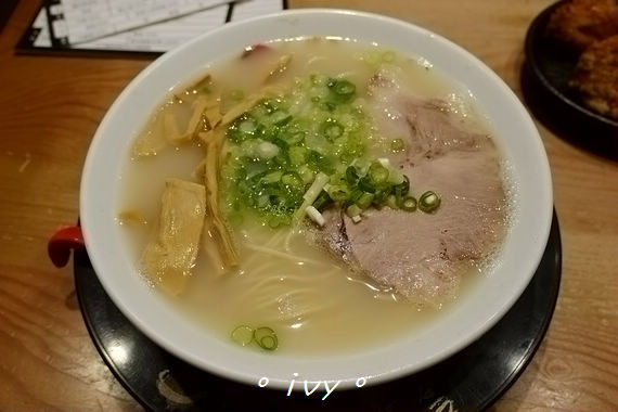 博多一幸舍(新竹店)：【新竹美食】一幸舍豚骨拉麵