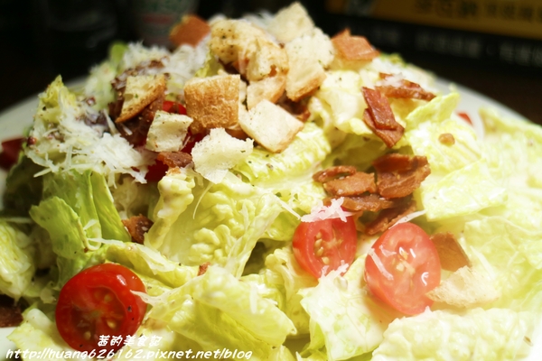 雀爾斯Cheers:【台北內湖區】精緻異國料理『雀爾斯 Cheers』美式運動主題餐廳、下班小酌好去處 ~