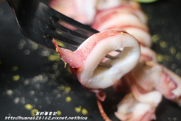 雀爾斯Cheers:【台北內湖區】精緻異國料理『雀爾斯 Cheers』美式運動主題餐廳、下班小酌好去處 ~