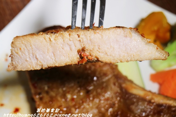 雀爾斯Cheers:【台北內湖區】精緻異國料理『雀爾斯 Cheers』美式運動主題餐廳、下班小酌好去處 ~ 雀爾斯Cheers:【台北內湖區】精緻異國料理『雀爾斯 Cheers』美式運動主題餐廳、下班小酌好去處 ~