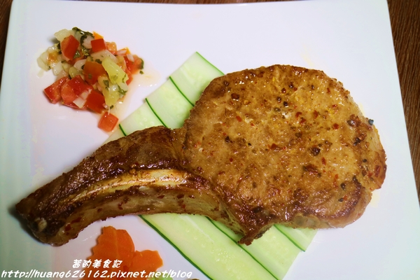 雀爾斯Cheers:【台北內湖區】精緻異國料理『雀爾斯 Cheers』美式運動主題餐廳、下班小酌好去處 ~