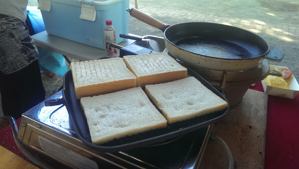 Luhica's：[台南]手工漢堡肉 自己的餐車自己追系列 Luhica's