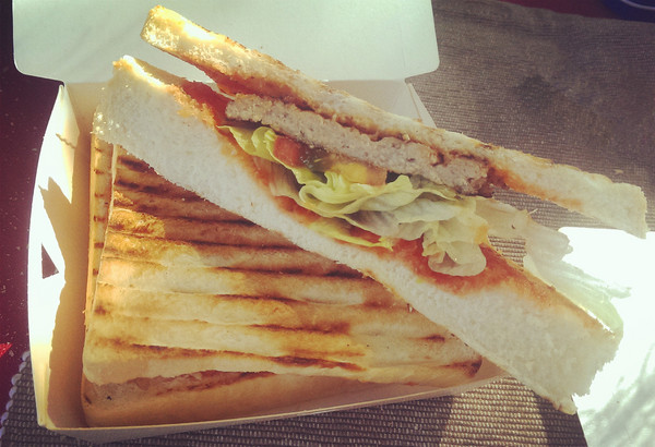 Luhica's：[台南]手工漢堡肉 自己的餐車自己追系列 Luhica's