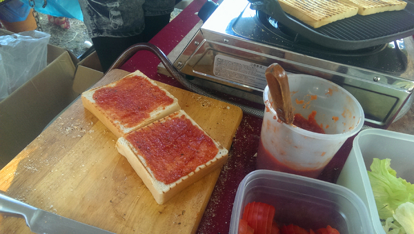 Luhica's：[台南]手工漢堡肉 自己的餐車自己追系列 Luhica's