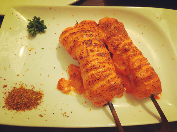 鮨奕壽司專賣：[台南]越夜越美麗 生魚片。串燒 鮨奕壽司專賣