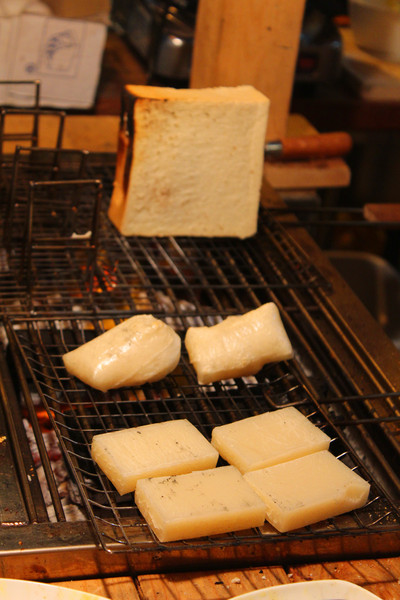 吐司袋袋：[台南]宵夜場紅豆湯X烤麻吉=冬天裡的大滿足 吐司袋袋