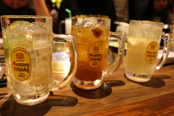 乾杯 (台南安平店)：[台南]大口吃肉+氣氛high翻 乾杯安平店