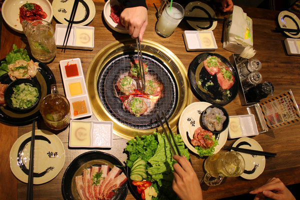 乾杯 (台南安平店)：[台南]大口吃肉+氣氛high翻 乾杯安平店