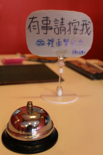 公不一漢堡店「這是一間漢堡店」：[台南]手工漢堡肉 大口吃肉的滿足 公不一漢堡店「這是一間漢堡店」