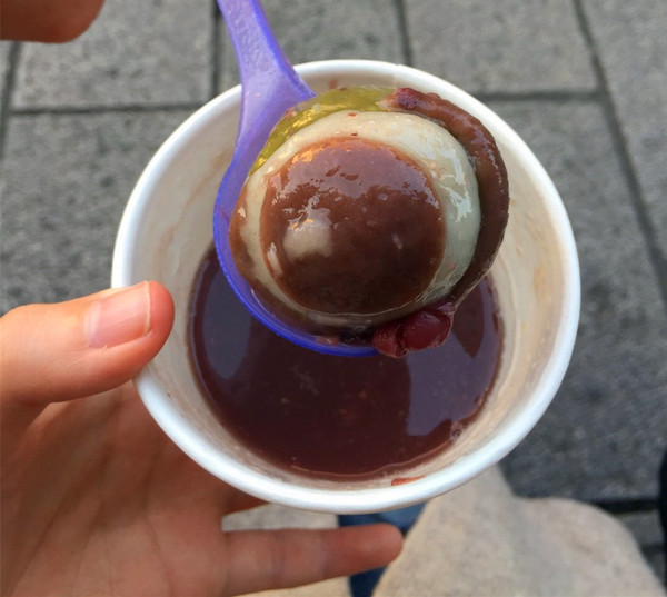 友．友 tomotomo：[台南]萌系列紅豆湯＃神農街散步新甜食 友．友 tomotomo