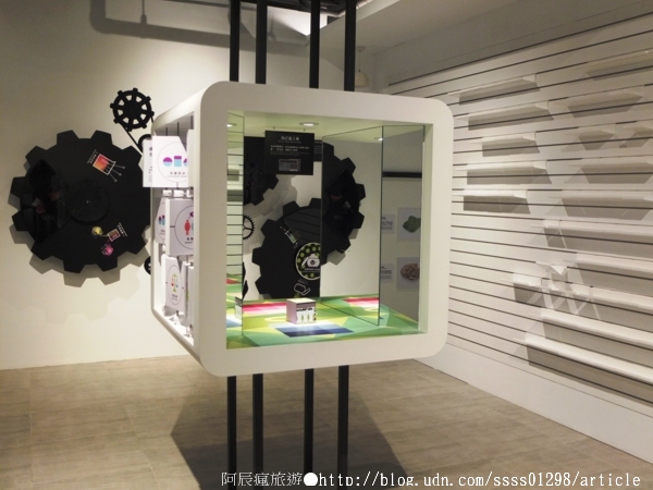 台鉅美妝觀光工廠(TJ COS):【旅行遊記。台南仁德區】台鉅美妝觀光工廠(邀稿文)。全台第一家彩妝專業觀光工廠 平價時尚玩美天堂