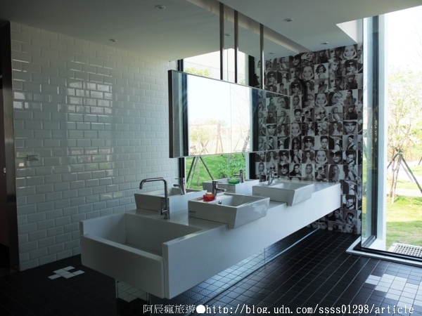 台鉅美妝觀光工廠(TJ COS):【旅行遊記。台南仁德區】台鉅美妝觀光工廠(邀稿文)。全台第一家彩妝專業觀光工廠 平價時尚玩美天堂