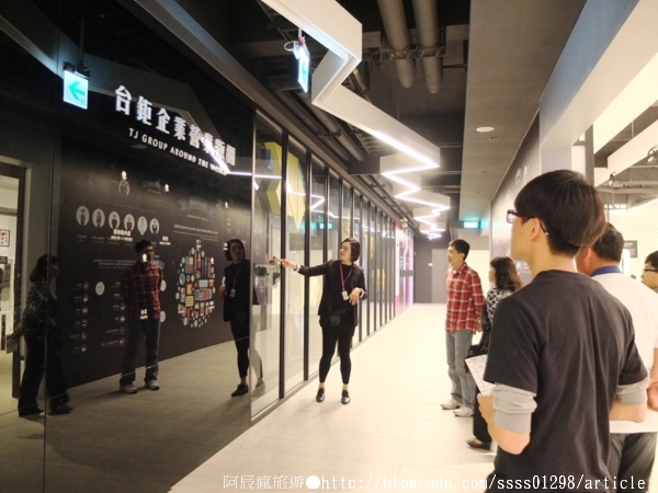 台鉅美妝觀光工廠(TJ COS):【旅行遊記。台南仁德區】台鉅美妝觀光工廠(邀稿文)。全台第一家彩妝專業觀光工廠 平價時尚玩美天堂