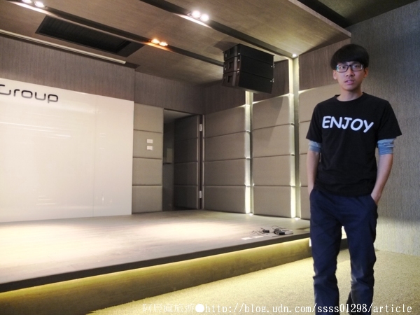 台鉅美妝觀光工廠(TJ COS):【旅行遊記。台南仁德區】台鉅美妝觀光工廠(邀稿文)。全台第一家彩妝專業觀光工廠 平價時尚玩美天堂