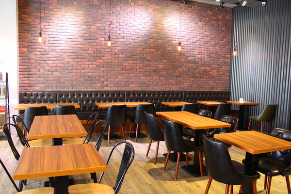 AM&PM洋食館-巨蛋店：[高雄]手工現做麵包x星星披薩 平價大滿足 AM&PM洋食館-巨蛋店