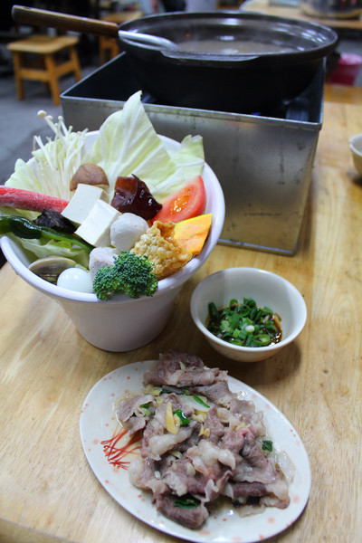 福味石頭火鍋：[台南]俗又大碗 平價大滿足 福味石頭火鍋