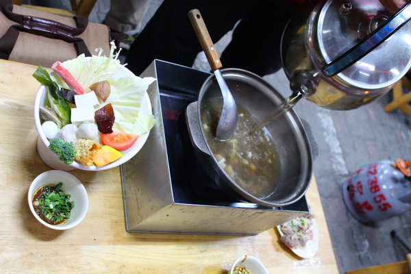 福味石頭火鍋：[台南]俗又大碗 平價大滿足 福味石頭火鍋