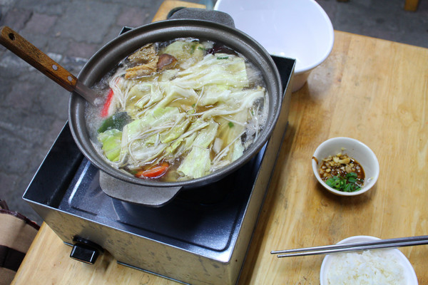 福味石頭火鍋：[台南]俗又大碗 平價大滿足 福味石頭火鍋