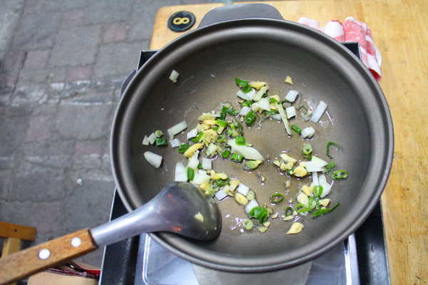 福味石頭火鍋：[台南]俗又大碗 平價大滿足 福味石頭火鍋