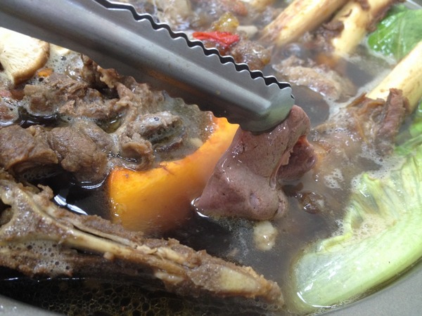 小名羊肉爐:<口碑券004>小名羊肉爐-花不到三百元讓你吃到咩咩叫