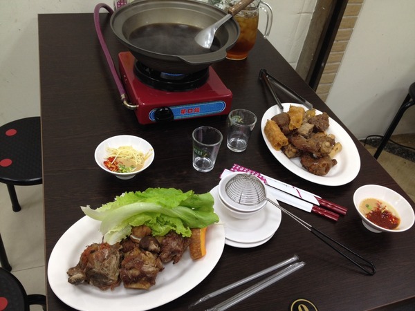 小名羊肉爐:<口碑券004>小名羊肉爐-花不到三百元讓你吃到咩咩叫