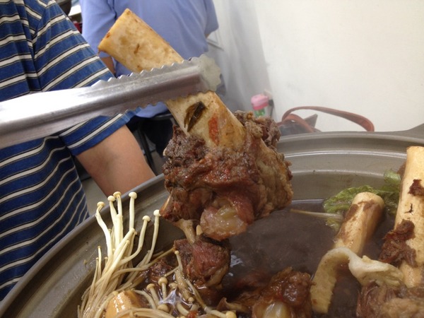 小名羊肉爐:<口碑券004>小名羊肉爐-花不到三百元讓你吃到咩咩叫