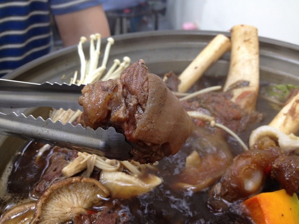 小名羊肉爐:<口碑券004>小名羊肉爐-花不到三百元讓你吃到咩咩叫