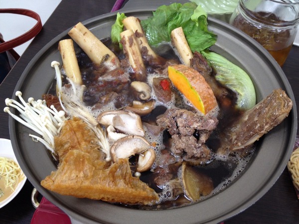 小名羊肉爐:<口碑券004>小名羊肉爐-花不到三百元讓你吃到咩咩叫