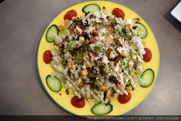 小熊義廚房：♥信義安和小熊義廚房--大分量牛排麵!